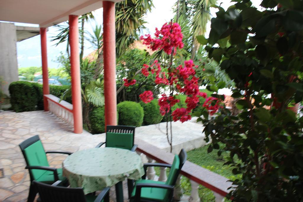 Apartments Mijuskovic ドンジ・モリンジ 部屋 写真